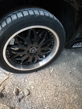        275/40R22  Mercedes-Benz GL
