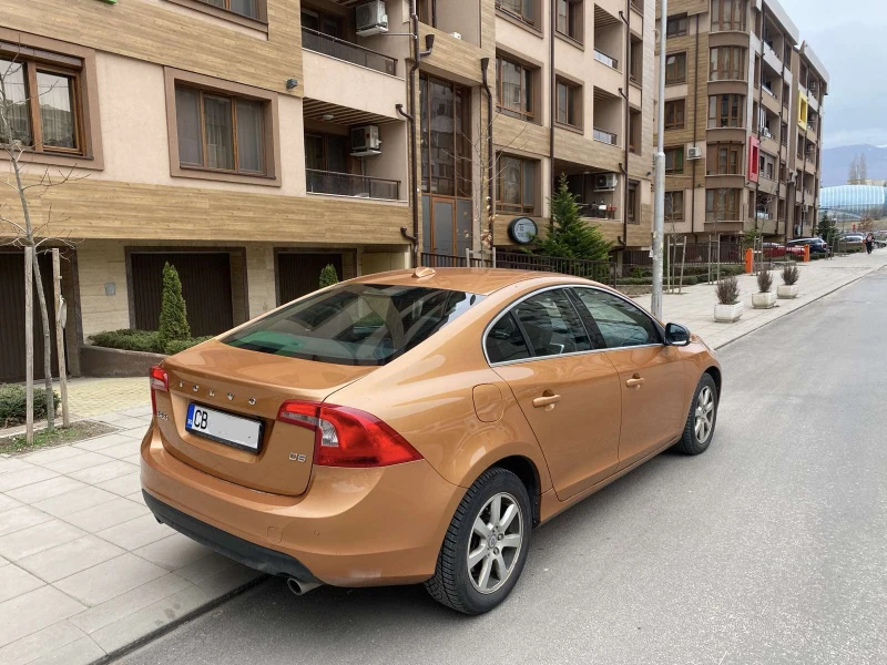 Volvo S60 D5 ОТЛИЧЕН АВТОМАТ D5, снимка 9 - Автомобили и джипове - 49530916