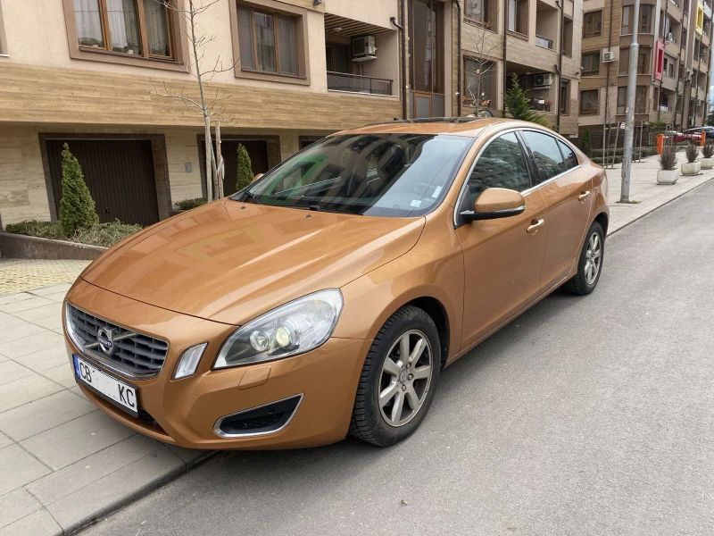 Volvo S60 D5 ОТЛИЧЕН АВТОМАТ D5, снимка 1 - Автомобили и джипове - 49530916