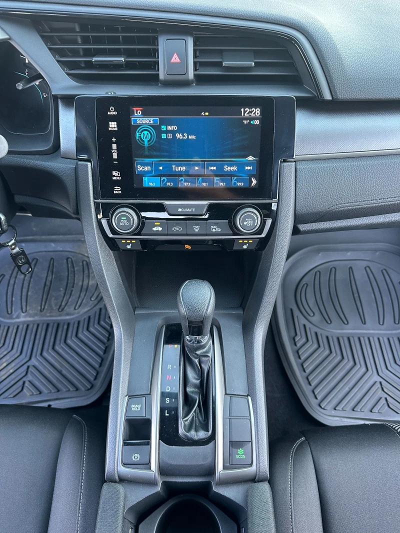 Honda Civic 1.5TS 183kc AUTOMAT, снимка 12 - Автомобили и джипове - 50560288
