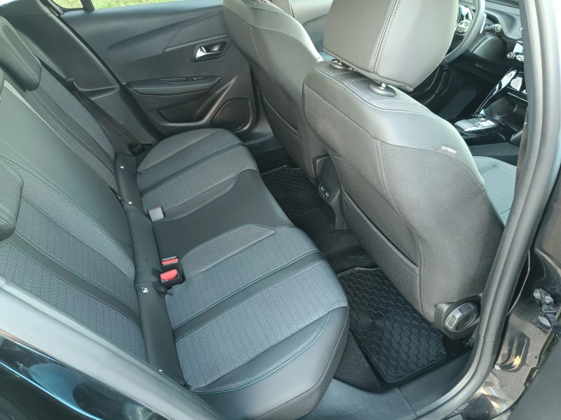 Peugeot 208 1.2 PureTech | GT-Line, снимка 16 - Автомобили и джипове - 51950670