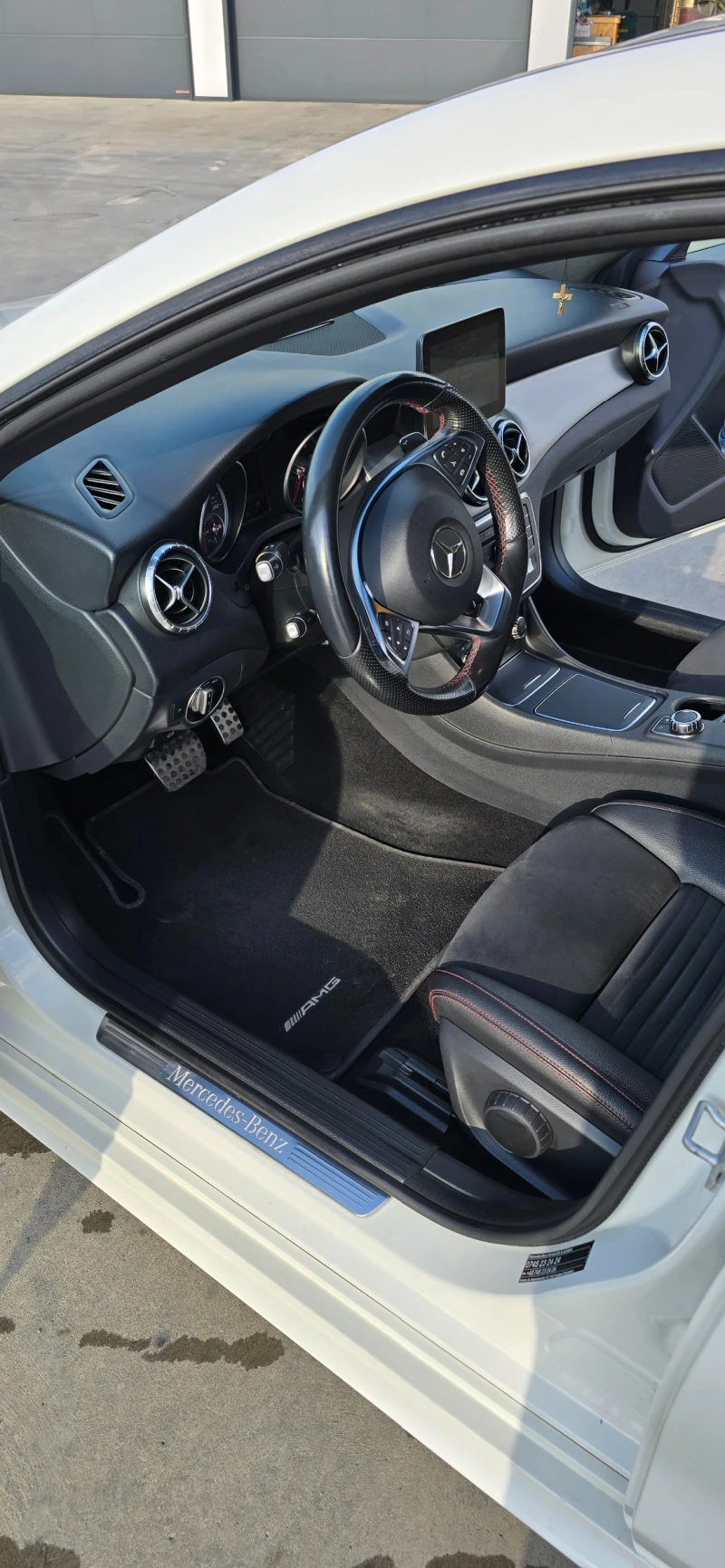 Mercedes-Benz CLA 200, снимка 10 - Автомобили и джипове - 52695454