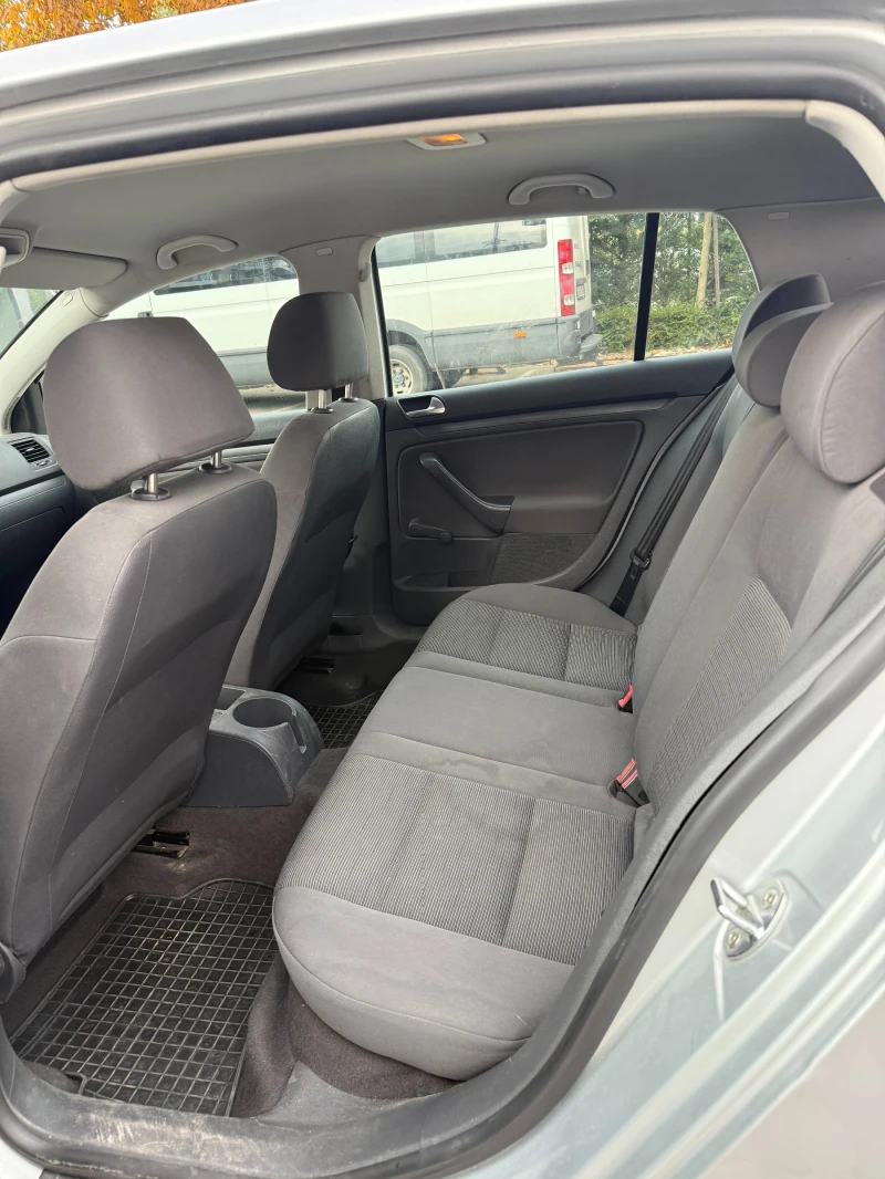 VW Golf, снимка 12 - Автомобили и джипове - 52884445