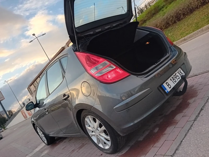 Hyundai I30 1.6i 126kc G4FC 16V , снимка 7 - Автомобили и джипове - 52889231