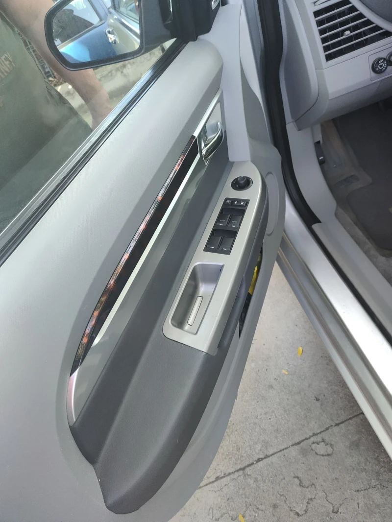 Chrysler Sebring, снимка 11 - Автомобили и джипове - 53170806