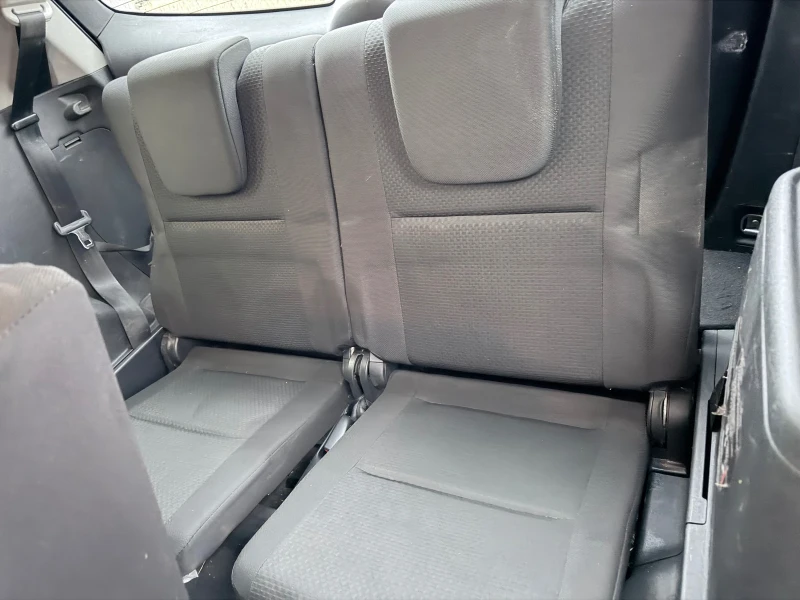 Toyota Corolla verso, снимка 12 - Автомобили и джипове - 53389806