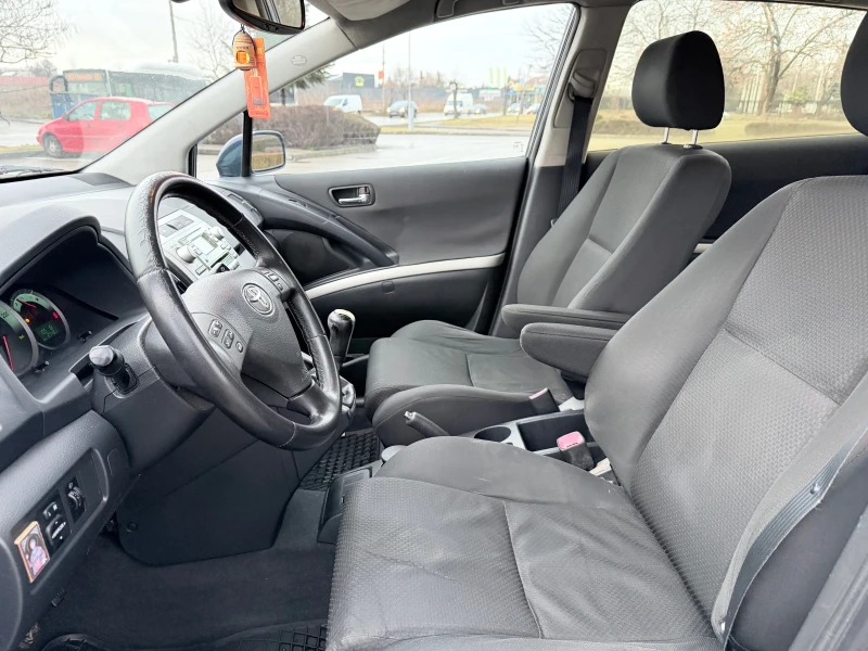 Toyota Corolla verso, снимка 9 - Автомобили и джипове - 53389806