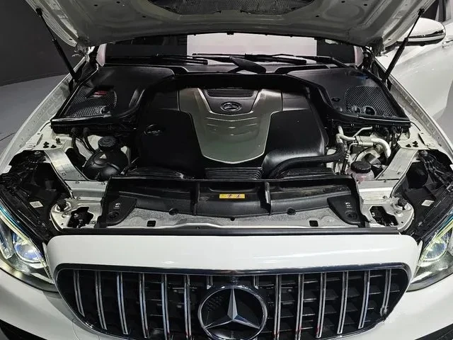Mercedes-Benz E 350  Задно  - изображение 5