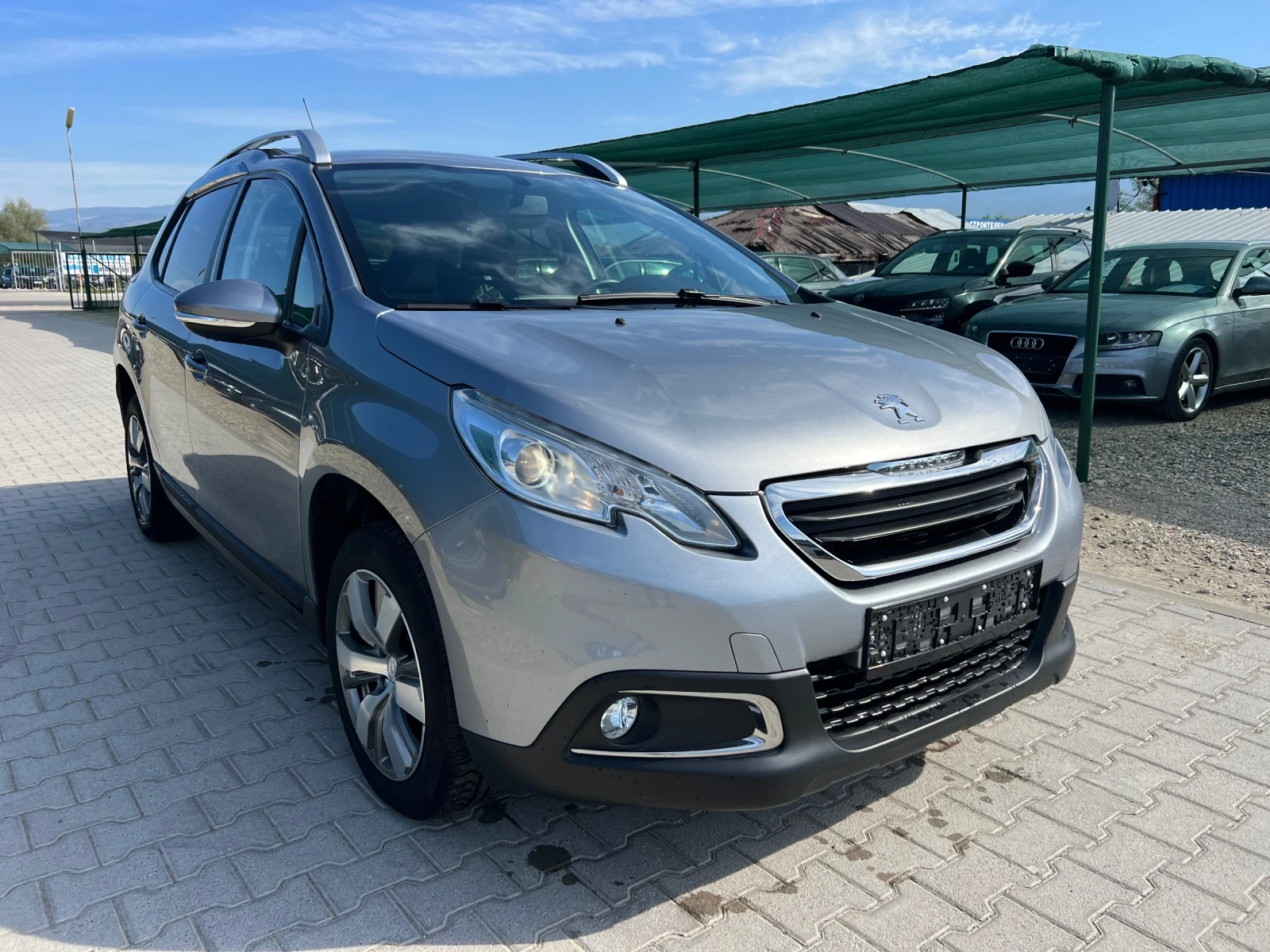 Peugeot 2008 1.2i Navi Лизинг, снимка 1
