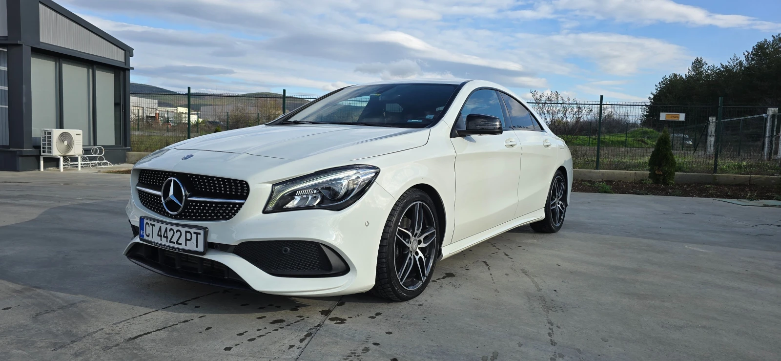 Mercedes-Benz CLA 200, снимка 1