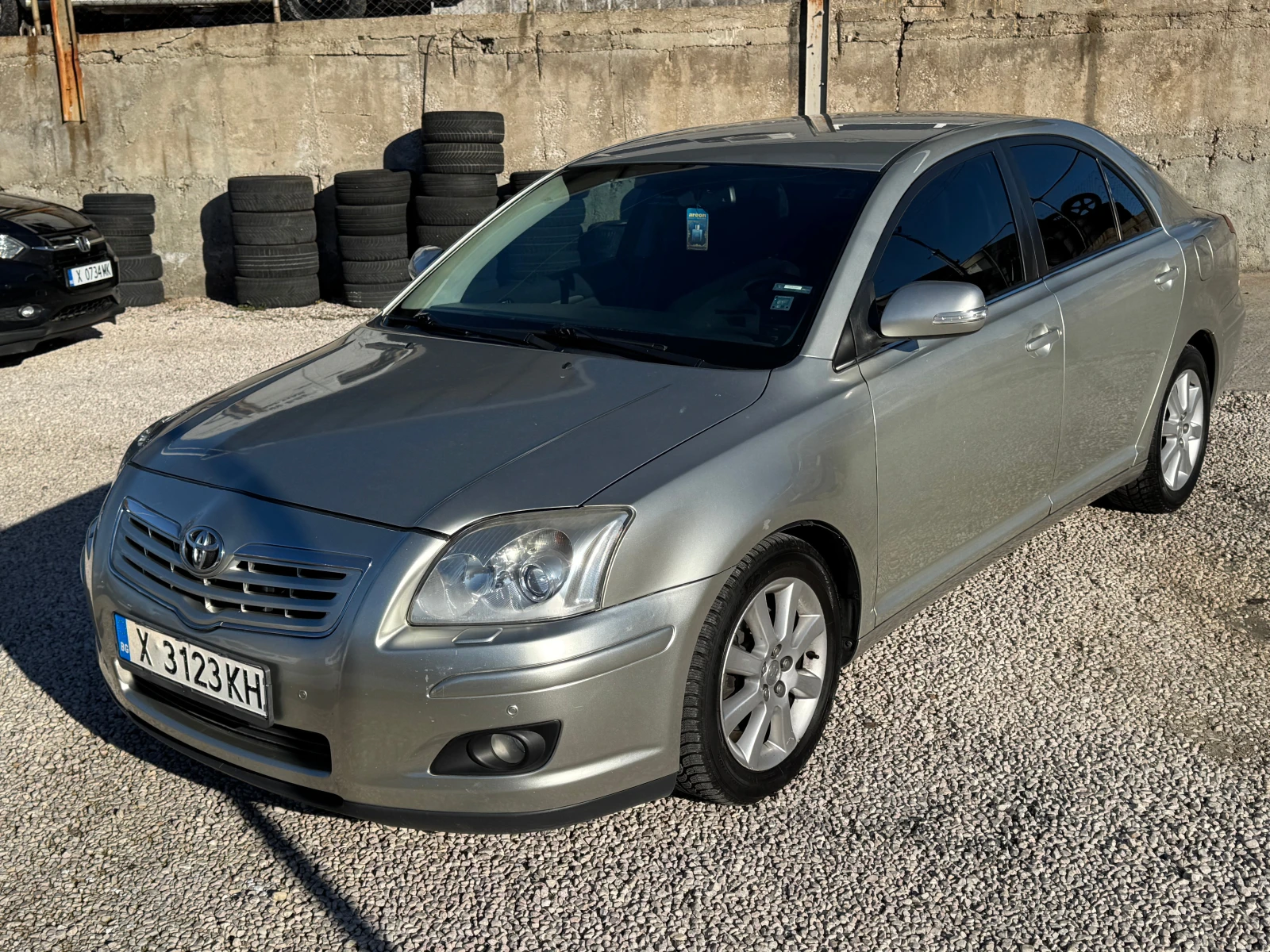 Toyota Avensis 6скорости, снимка 1
