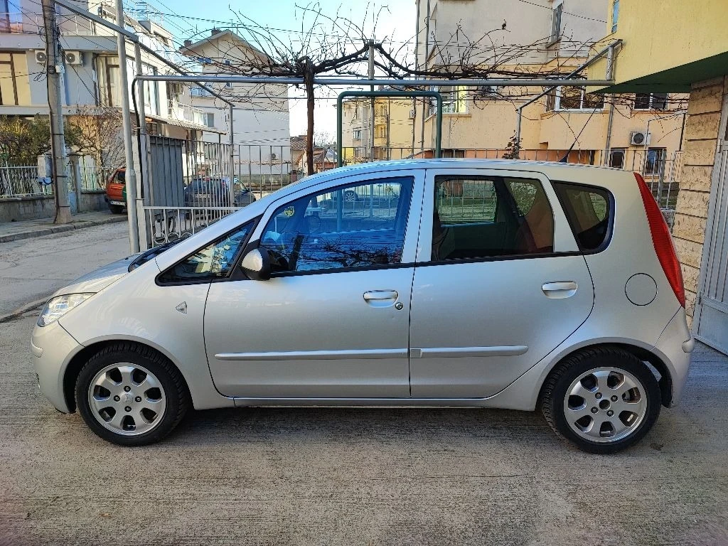 Mitsubishi Colt 1.5 - изображение 3