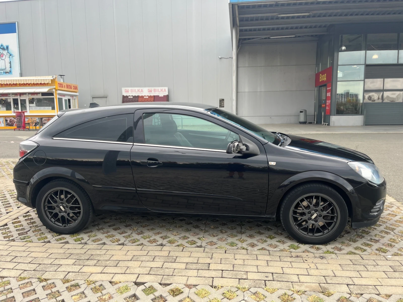 Opel Astra H GTC 1.7 CDTI - изображение 7