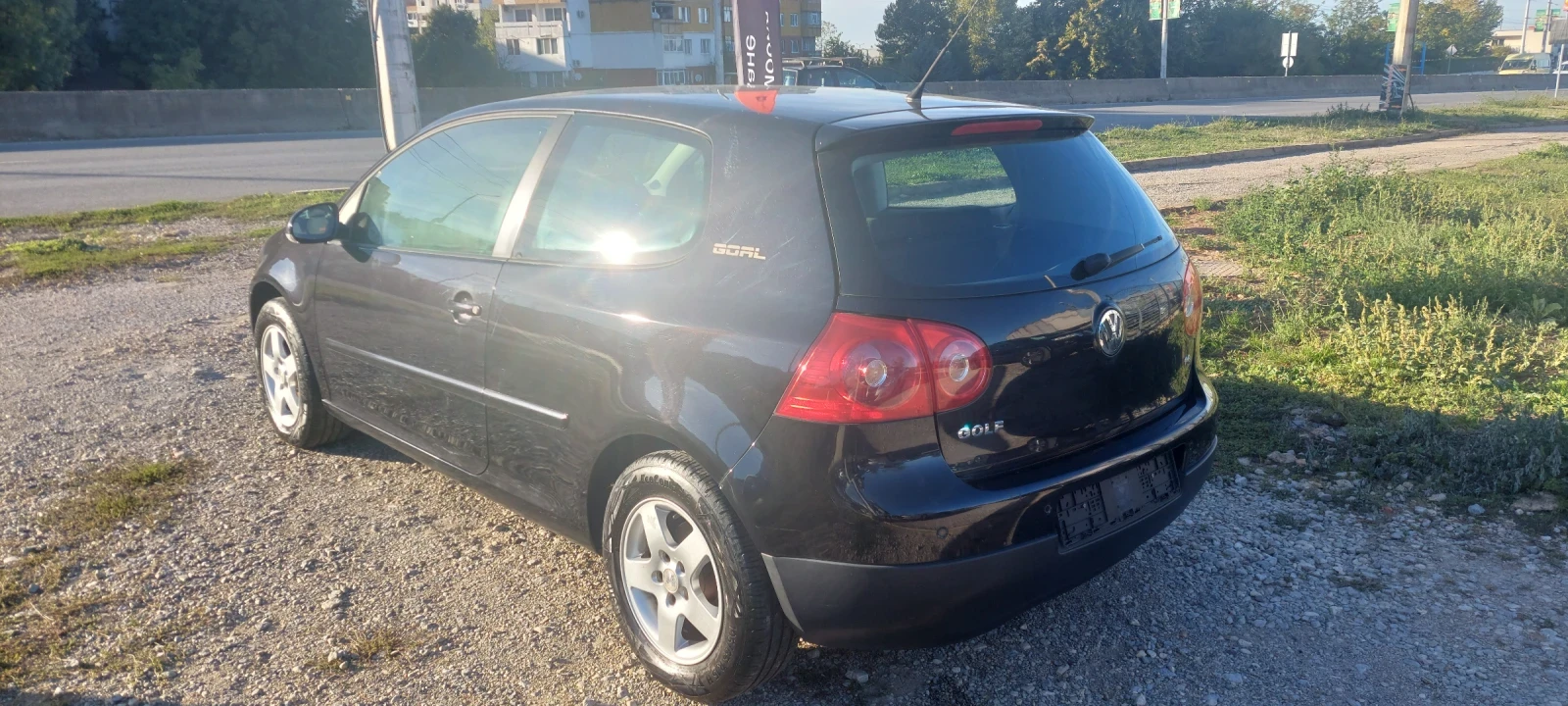 VW Golf 1.6i 101ps Navi  - изображение 7