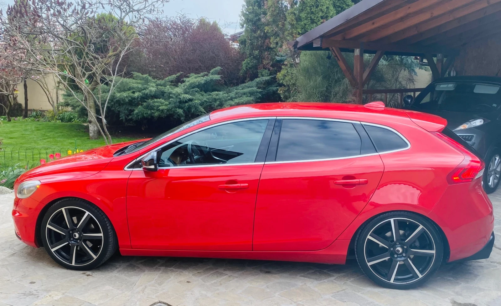 Volvo V40  R-design!HEICO tuning!, снимка 4 - Автомобили и джипове - 49586832