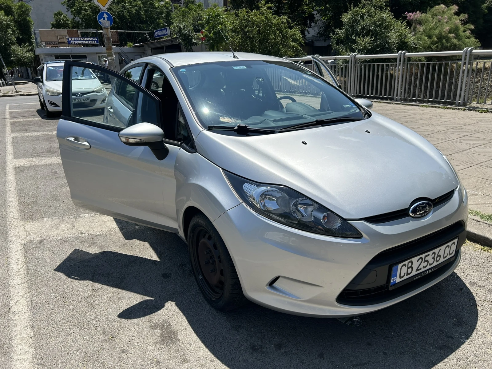 Ford Fiesta 1.6 TDCi - изображение 7