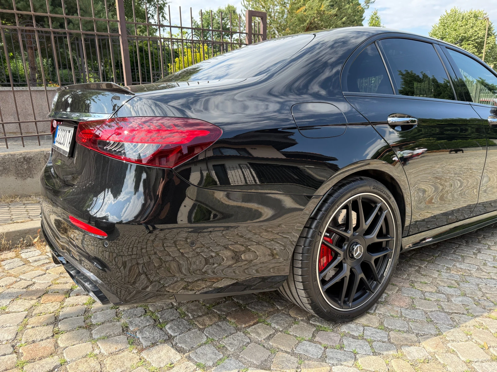 Mercedes-Benz E 63 AMG E63s AMG - изображение 10