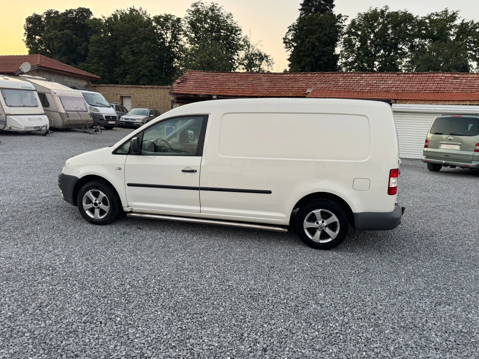 VW Caddy 1.9тди 105к.с МАКСИ КЛИМАТИК - изображение 9
