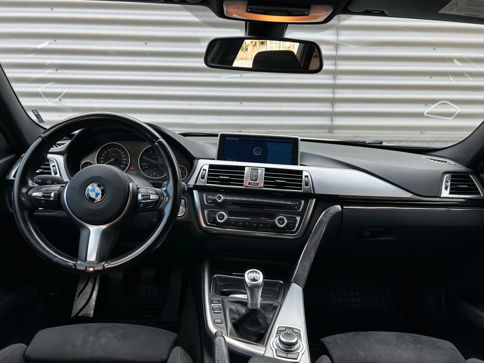 BMW 320 F31 Touring - изображение 9