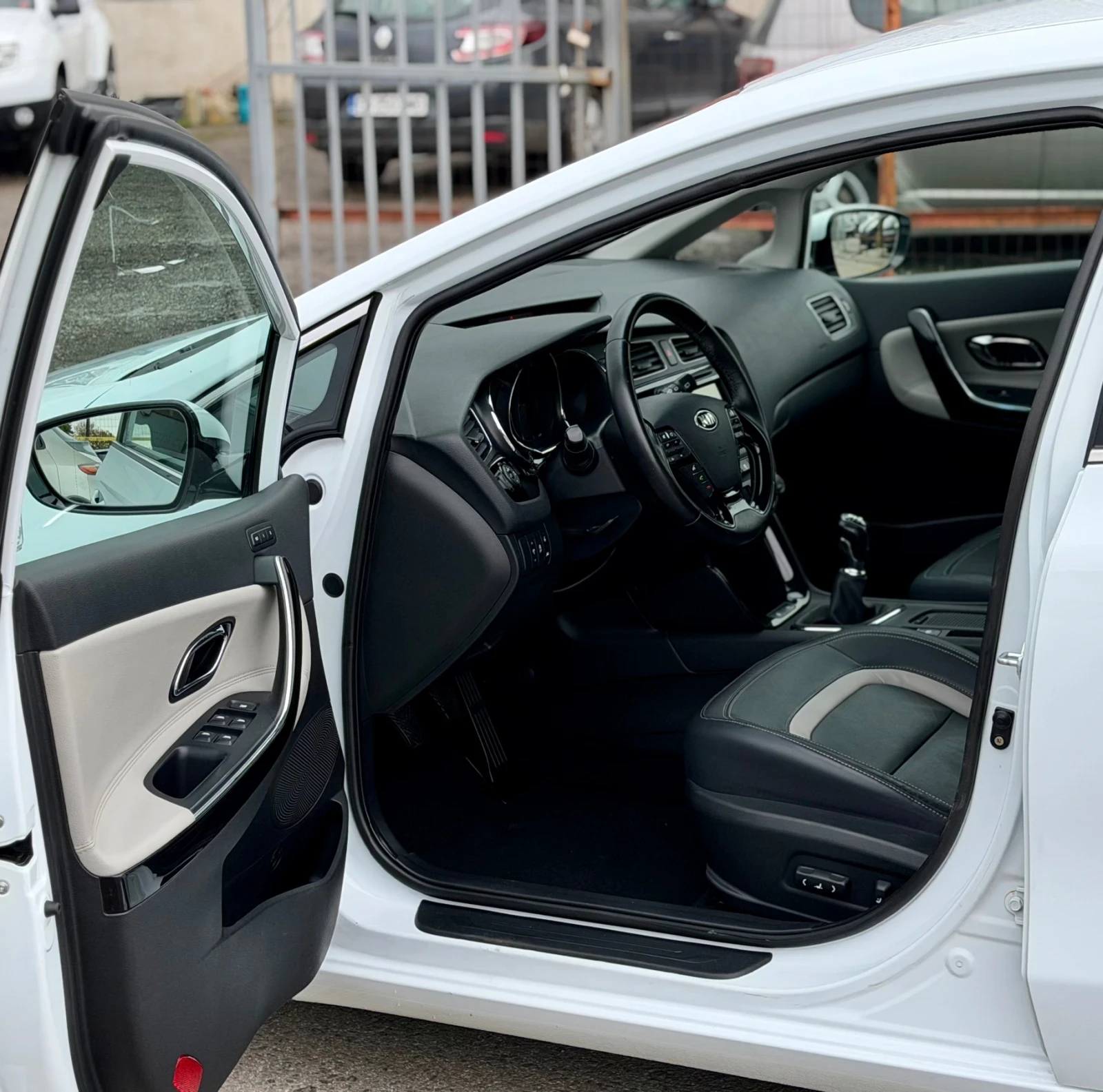 Kia Ceed 1.6 Premium   118    | Mobile.bg   6