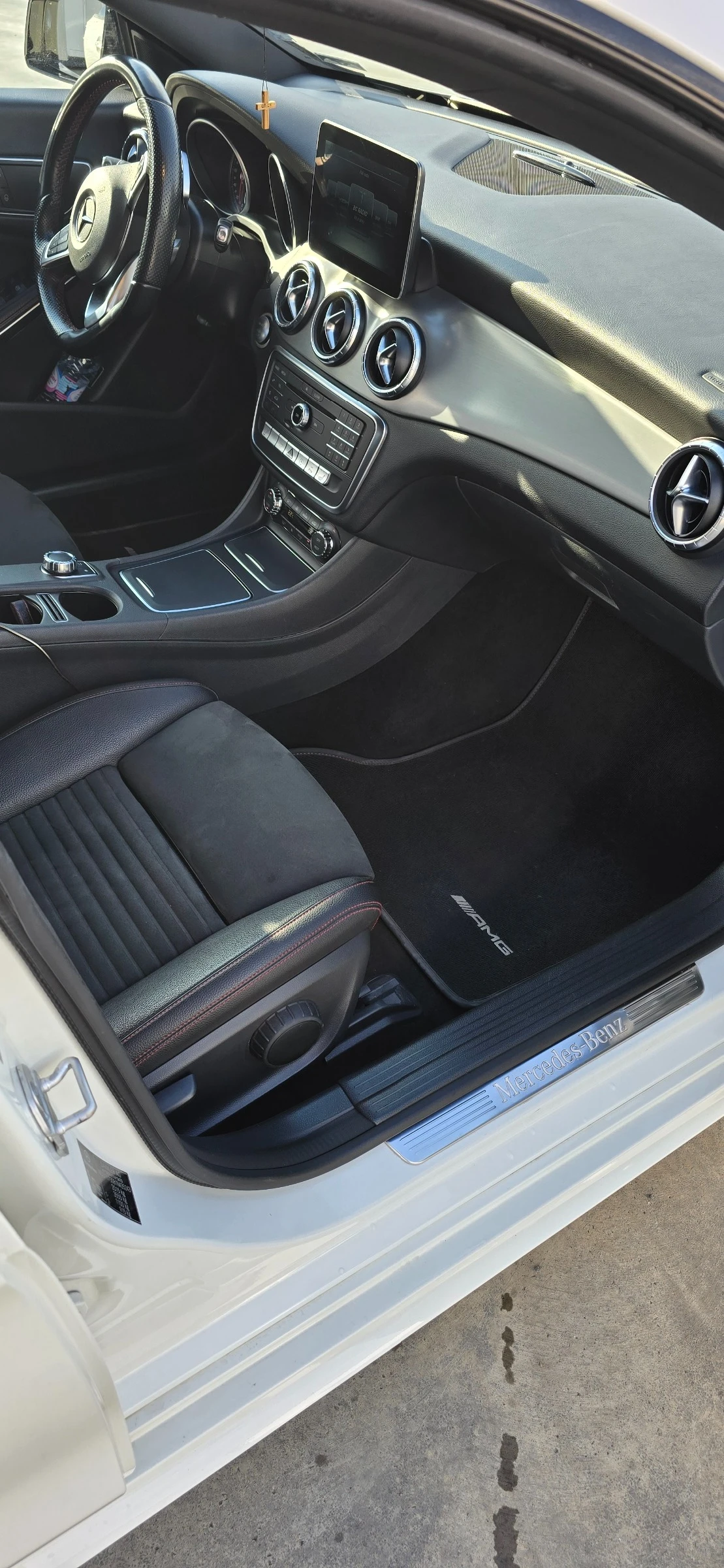 Mercedes-Benz CLA 200 | Mobile.bg   9