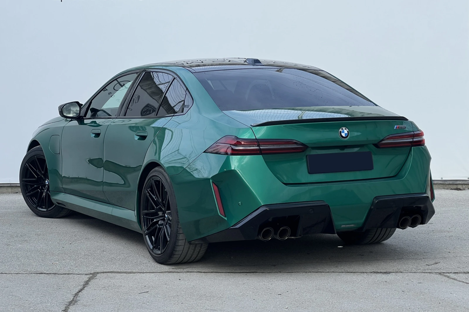 BMW M5  - изображение 4