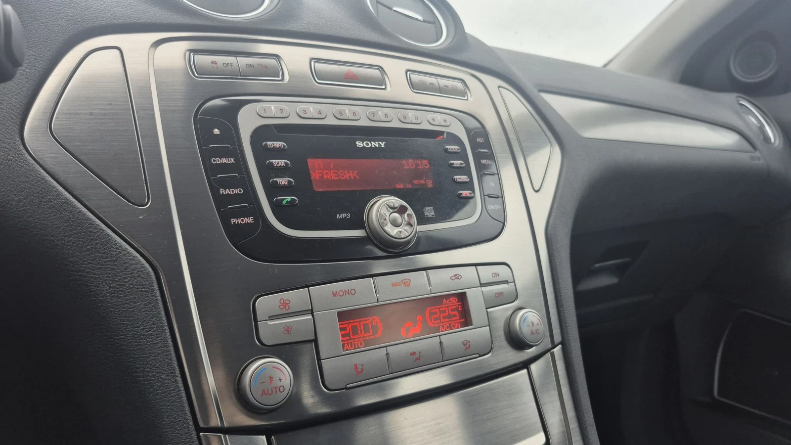 Ford Mondeo 2.0i * 16V * Titanium * ����� ����� * ������ | Mobile.bg � ����������� 15