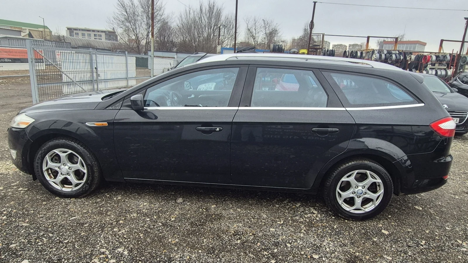 Ford Mondeo 2.0i * 16V * Titanium * Кожен салон * Бартер - изображение 6