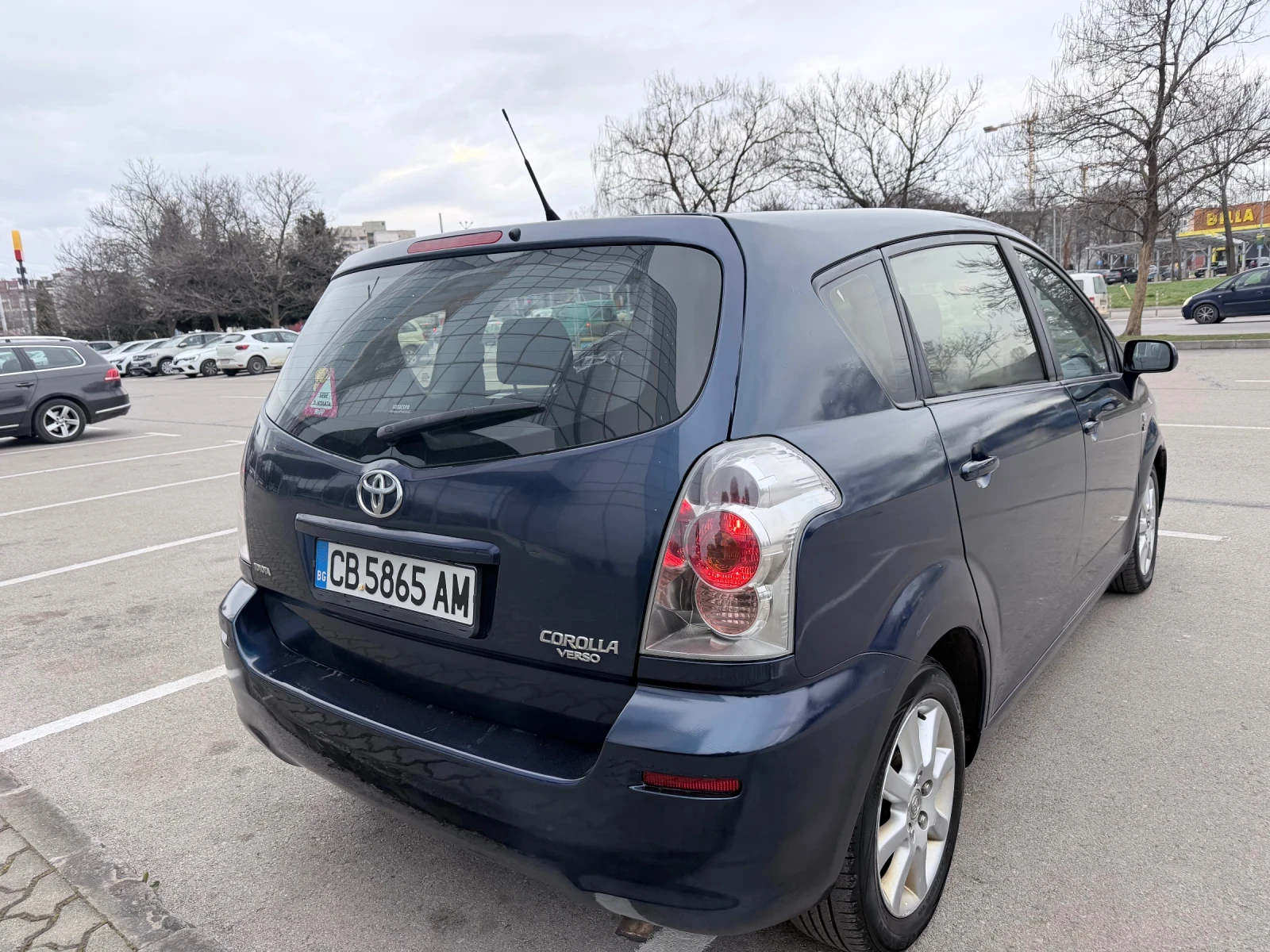 Toyota Corolla verso 7-МЕСТА!, снимка 4 - Автомобили и джипове - 53389806