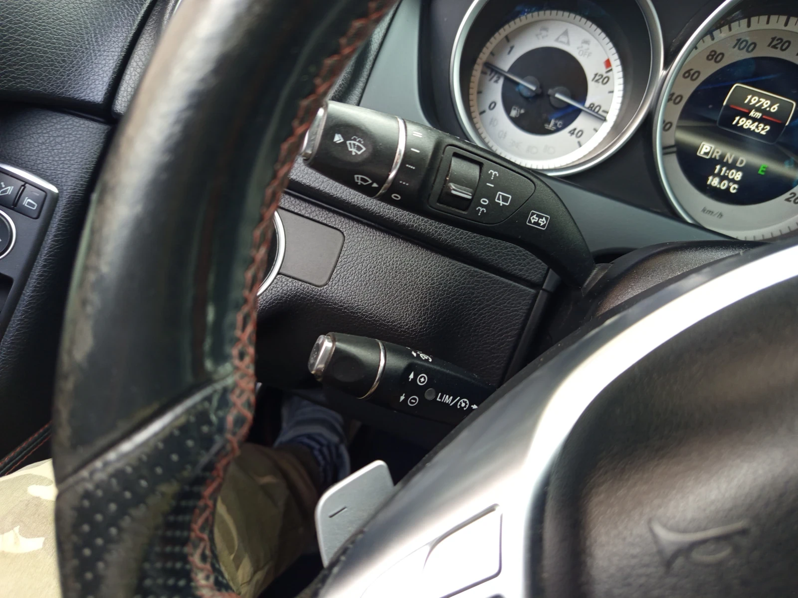 Mercedes-Benz C 300 AMG 300cdi Facelift AMG Paket..., снимка 6 - Автомобили и джипове - 54091917