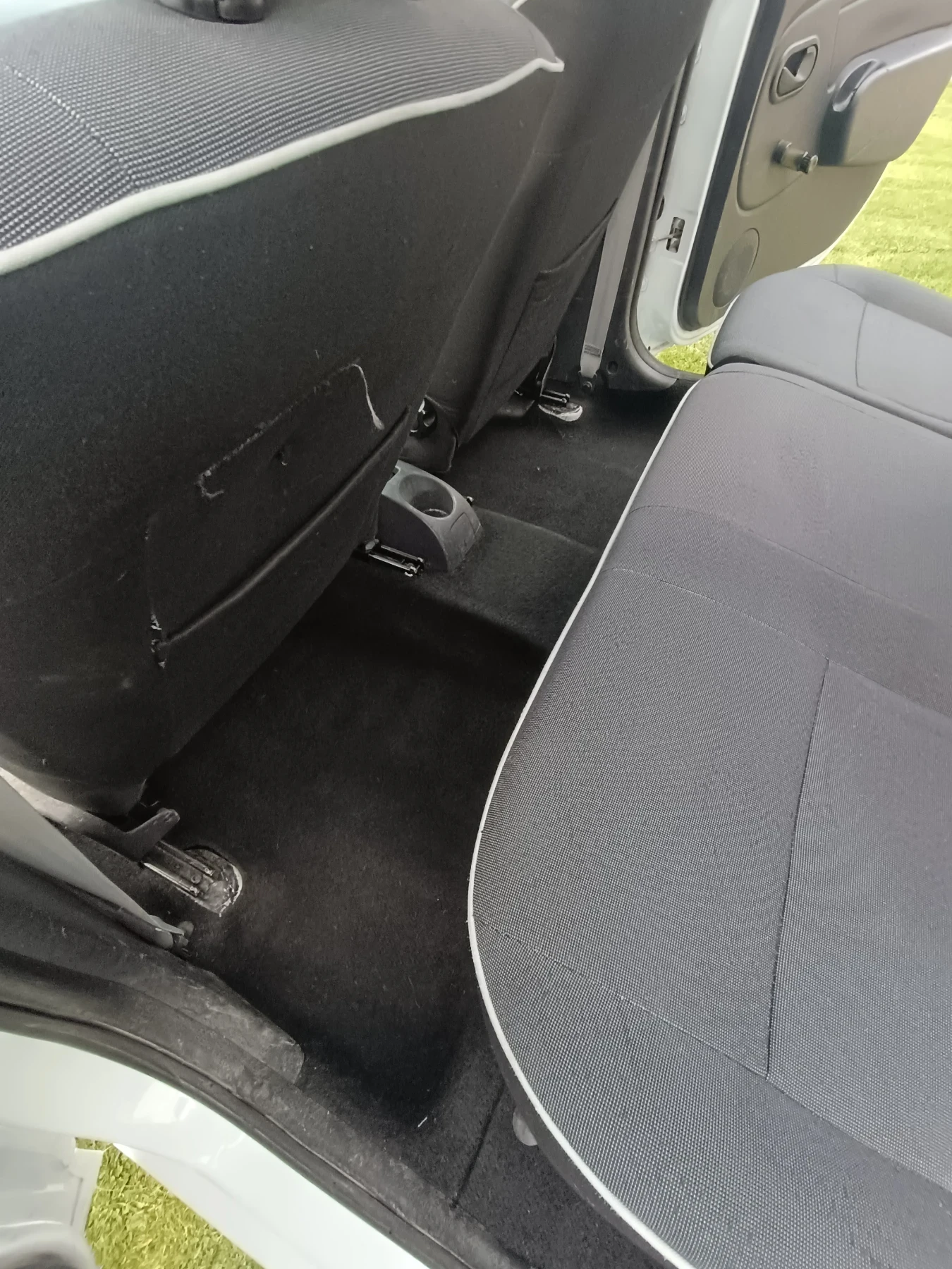 Dacia Logan, снимка 5 - Автомобили и джипове - 54242233