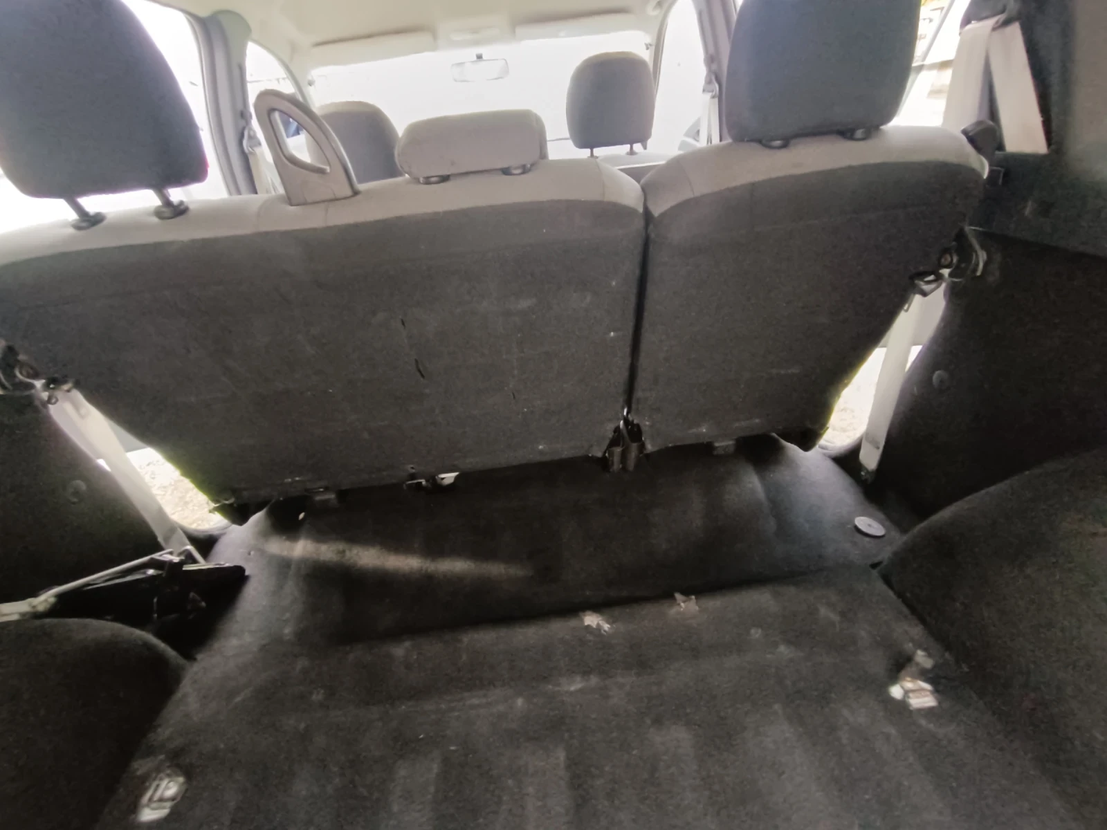 Dacia Logan, снимка 2 - Автомобили и джипове - 54242233