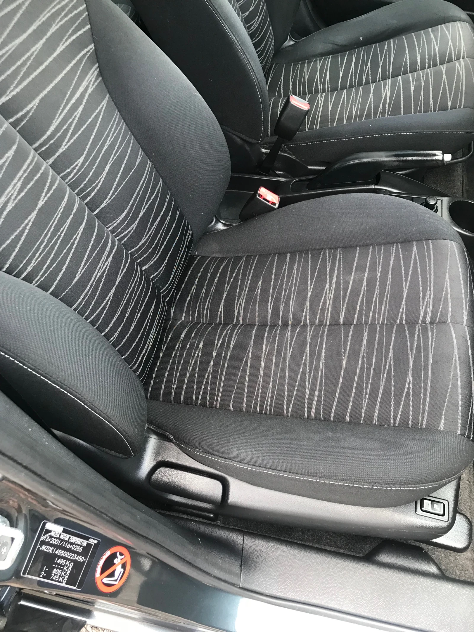Mazda 2 1.5I AVTOMAT , снимка 16 - Автомобили и джипове - 55070918