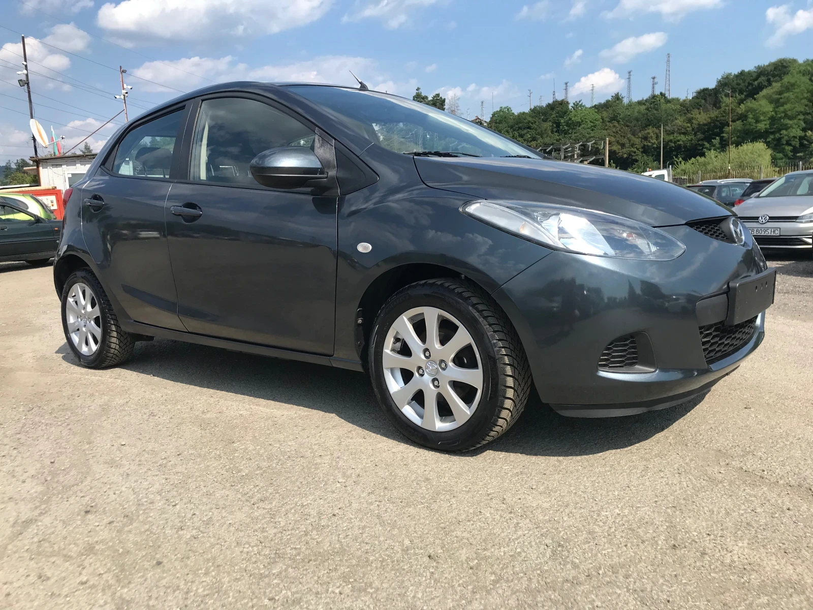 Mazda 2 1.5I AVTOMAT , снимка 3 - Автомобили и джипове - 55070918