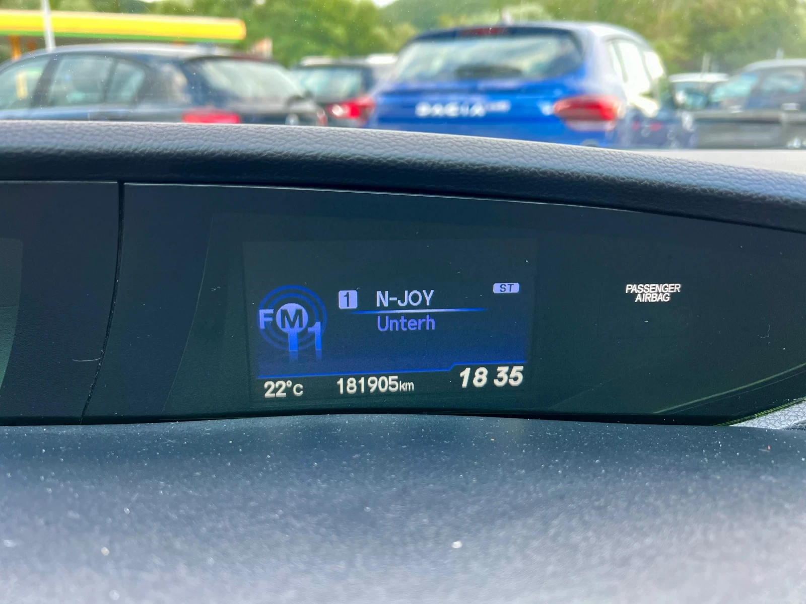 Honda Civic 1.8i Executive ШВЕЙЦАРИЯ, снимка 12 - Автомобили и джипове - 55388854