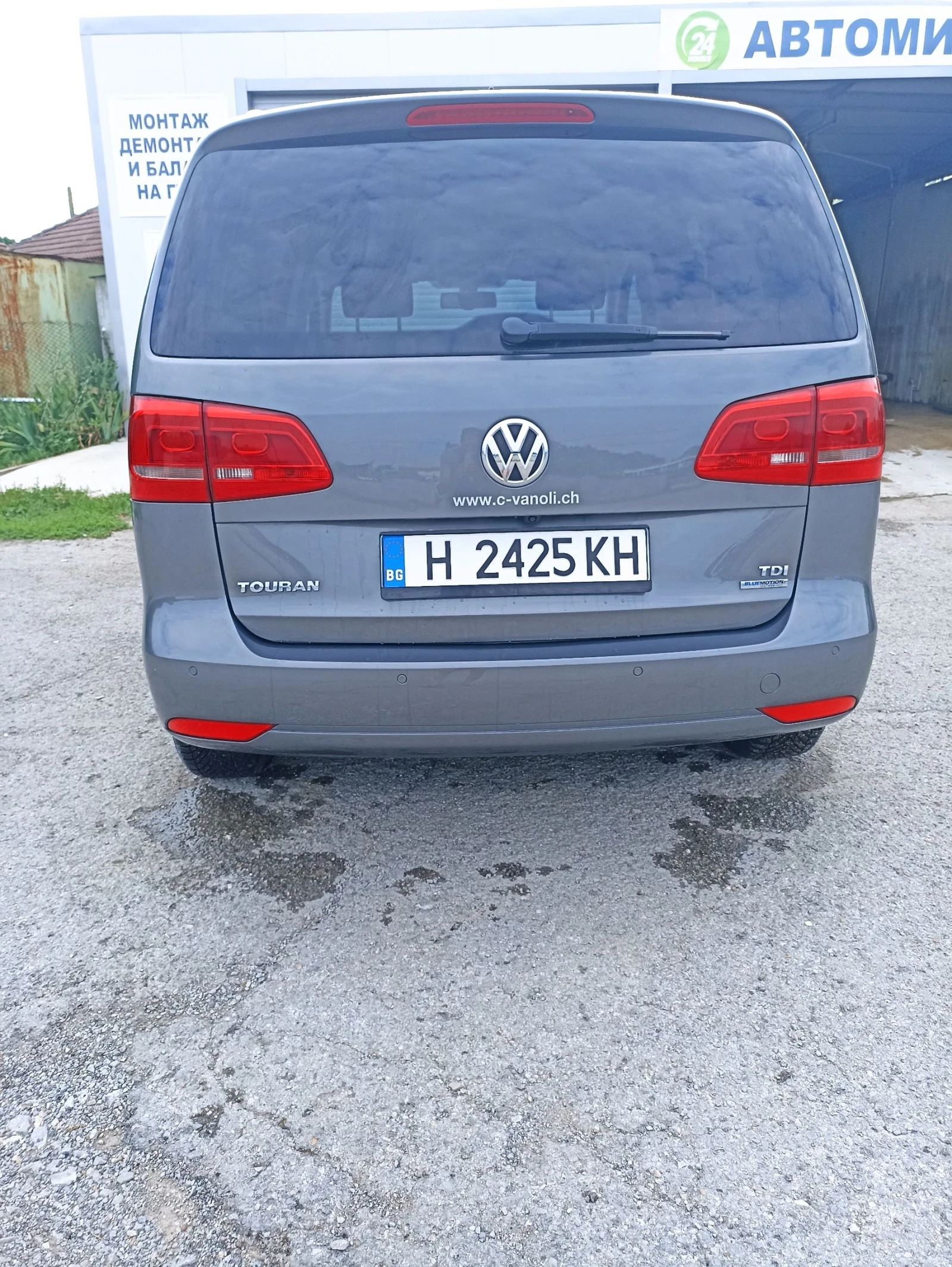 VW Touran, снимка 6 - Автомобили и джипове - 55404992