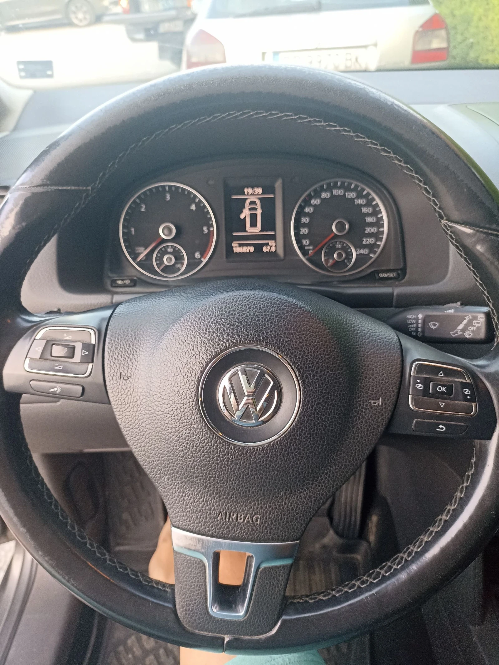 VW Touran, снимка 13 - Автомобили и джипове - 55404992