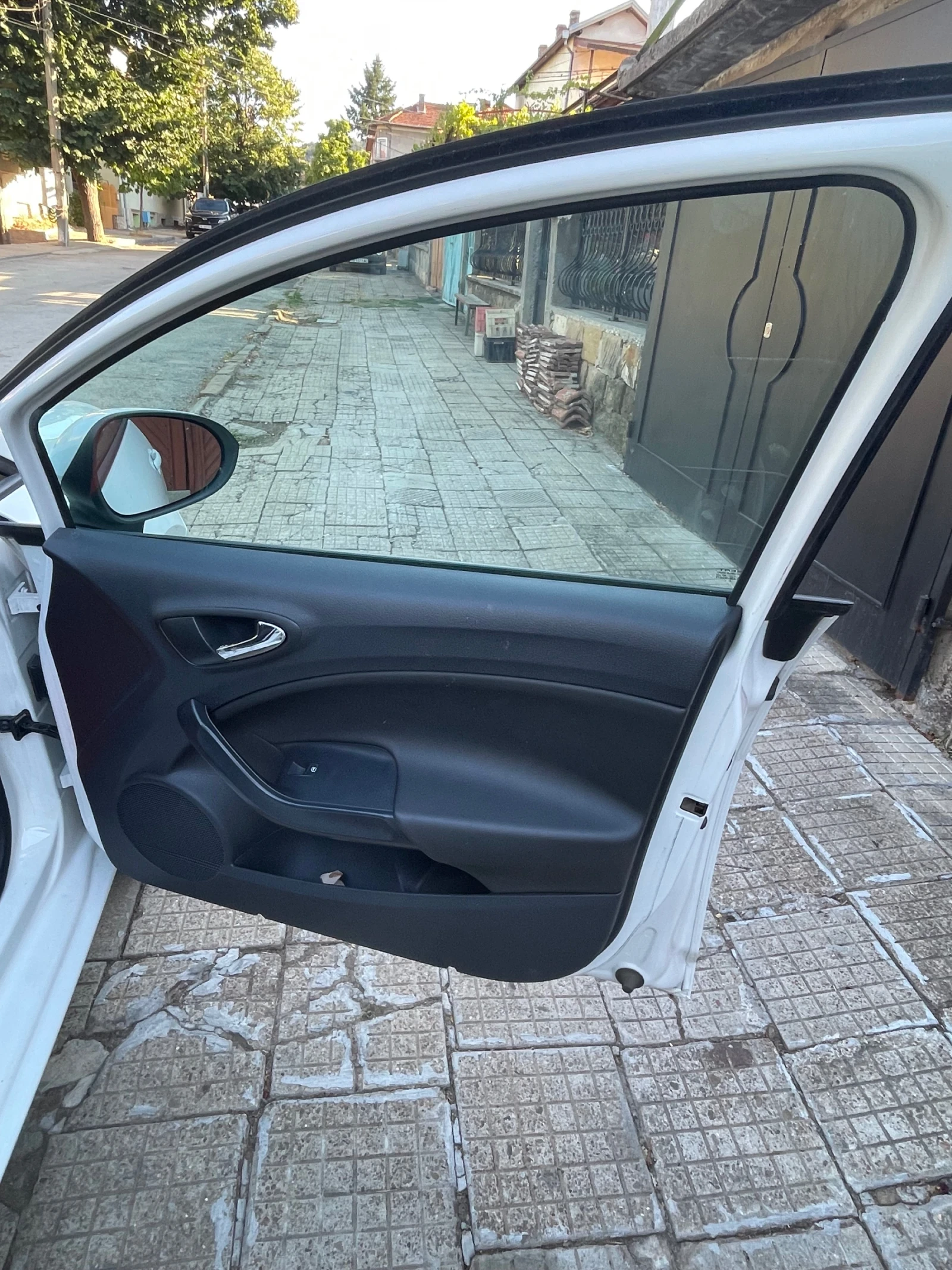 Seat Ibiza, снимка 5 - Автомобили и джипове - 55674552