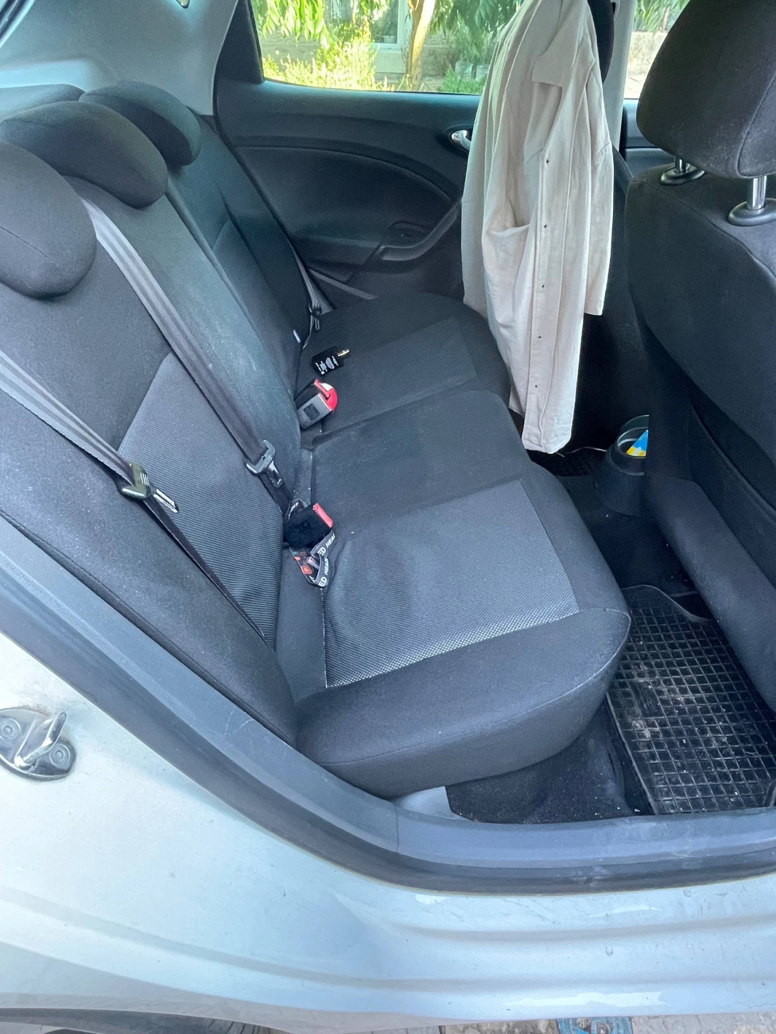 Seat Ibiza, снимка 4 - Автомобили и джипове - 55674552