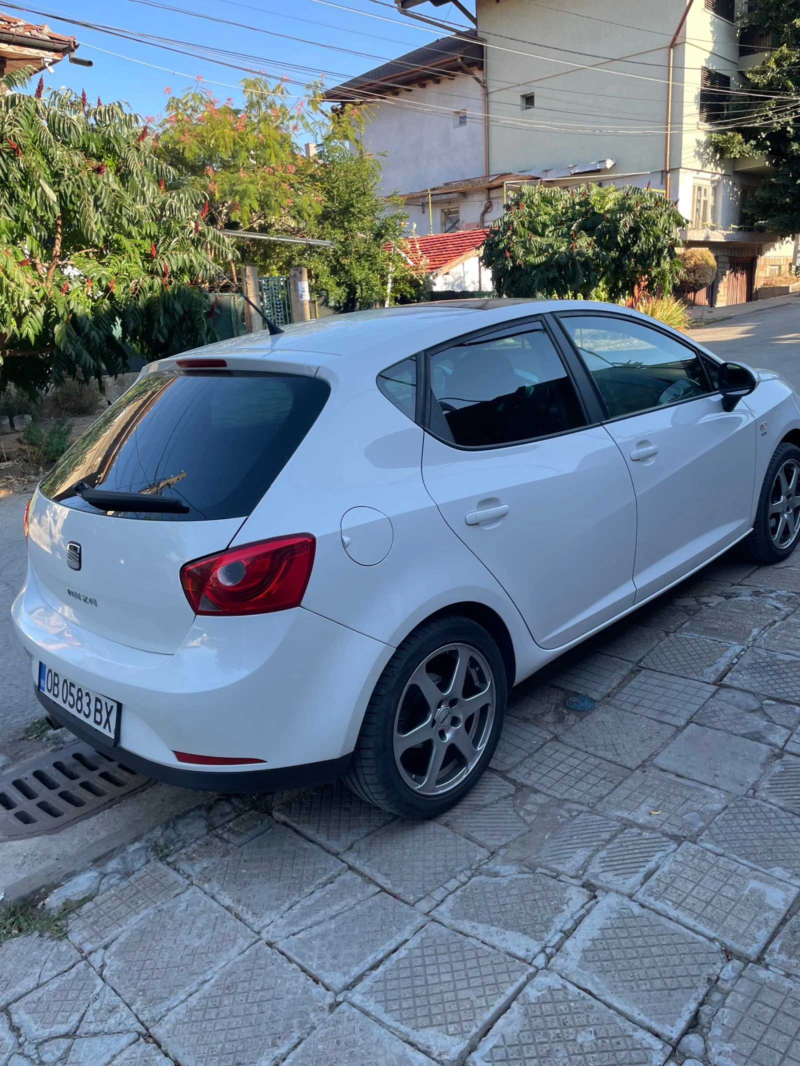 Seat Ibiza, снимка 7 - Автомобили и джипове - 55674552