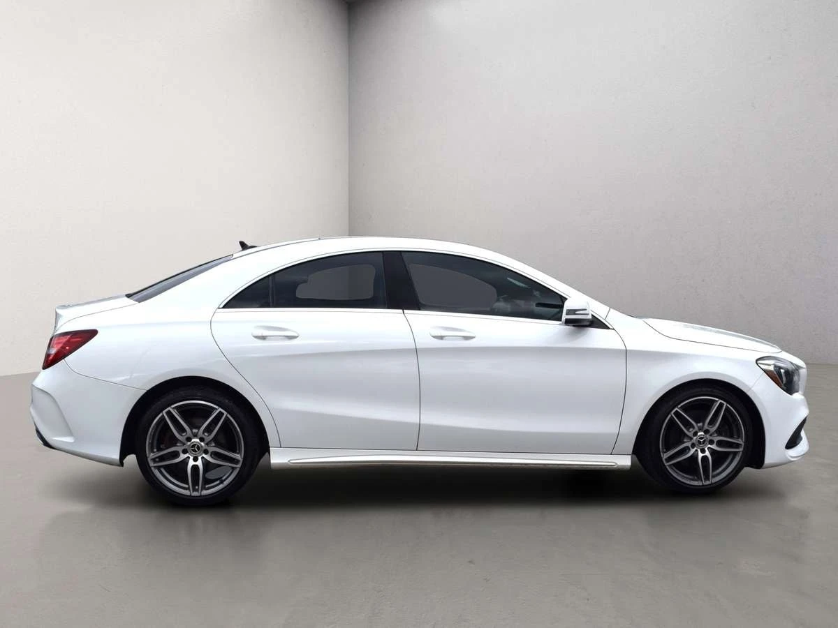Mercedes-Benz CLA 250 * AMG Style * АВТОКРЕДИТ * ГЛАВНО ПРЕДСТАВИТЕЛСТВО, снимка 4 - Автомобили и джипове - 55887230
