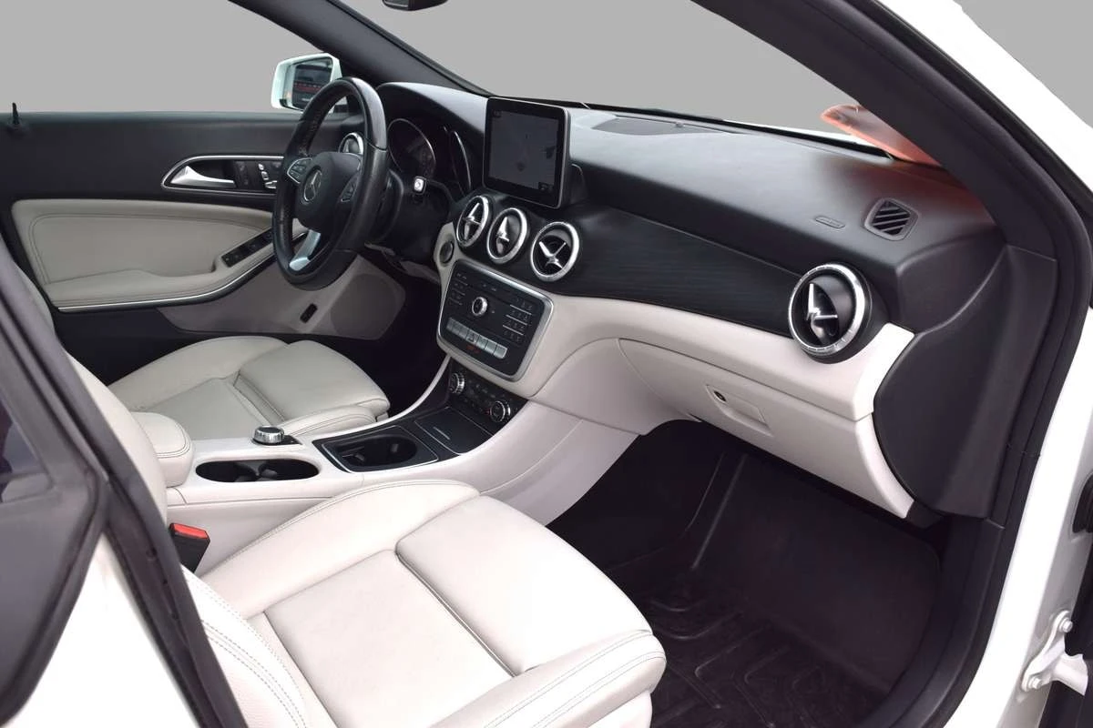 Mercedes-Benz CLA 250 * AMG Style * АВТОКРЕДИТ * ГЛАВНО ПРЕДСТАВИТЕЛСТВО, снимка 14 - Автомобили и джипове - 55887230