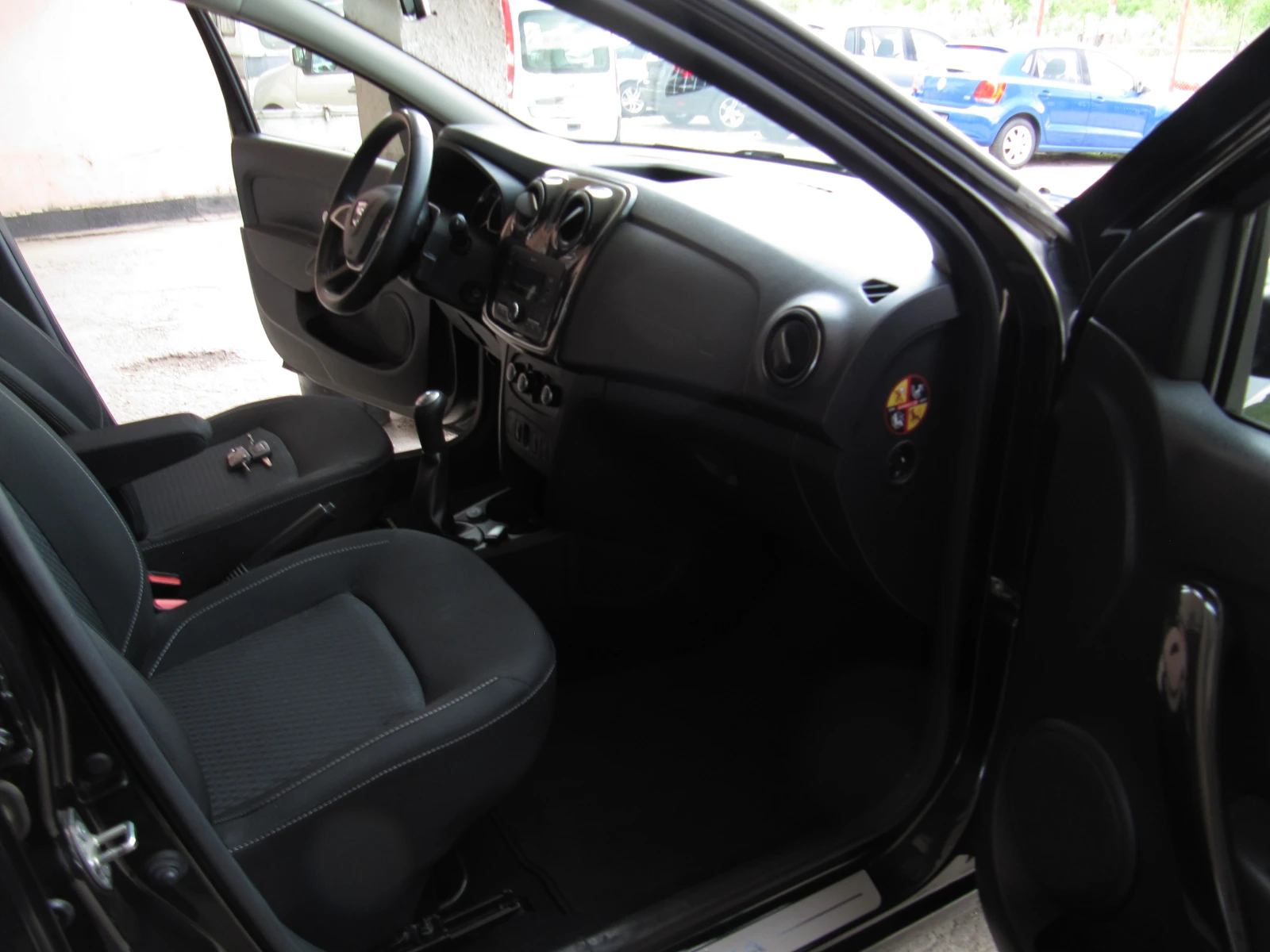 Dacia Sandero 0.9TCE LPG Фабр.газов инжекцион, снимка 11 - Автомобили и джипове - 55984679