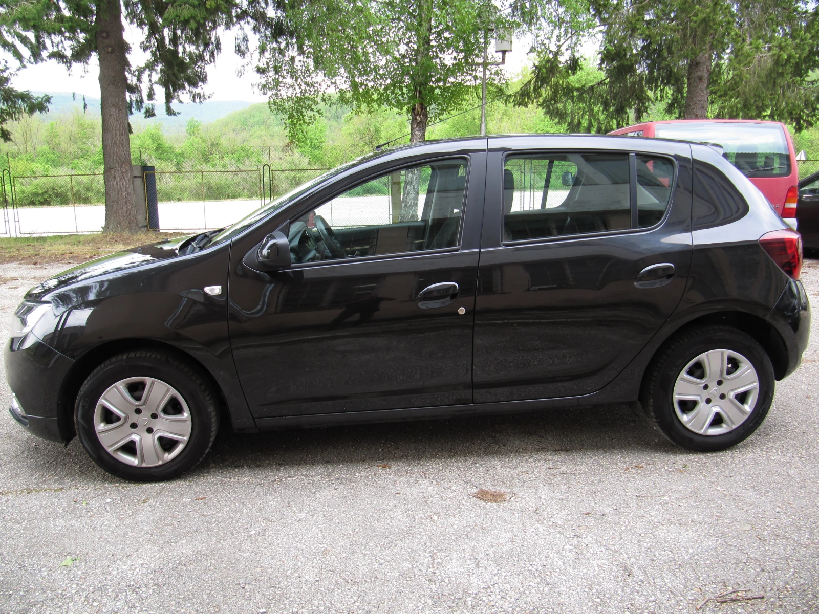 Dacia Sandero 0.9TCE LPG Фабр.газов инжекцион, снимка 2 - Автомобили и джипове - 55984679