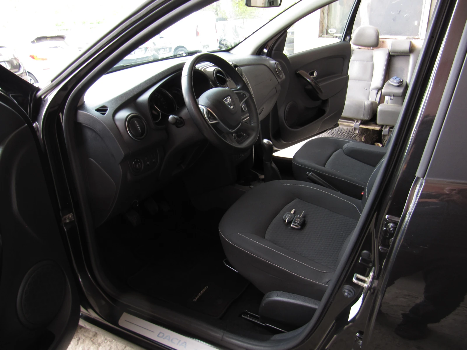 Dacia Sandero 0.9TCE LPG Фабр.газов инжекцион, снимка 9 - Автомобили и джипове - 55984679
