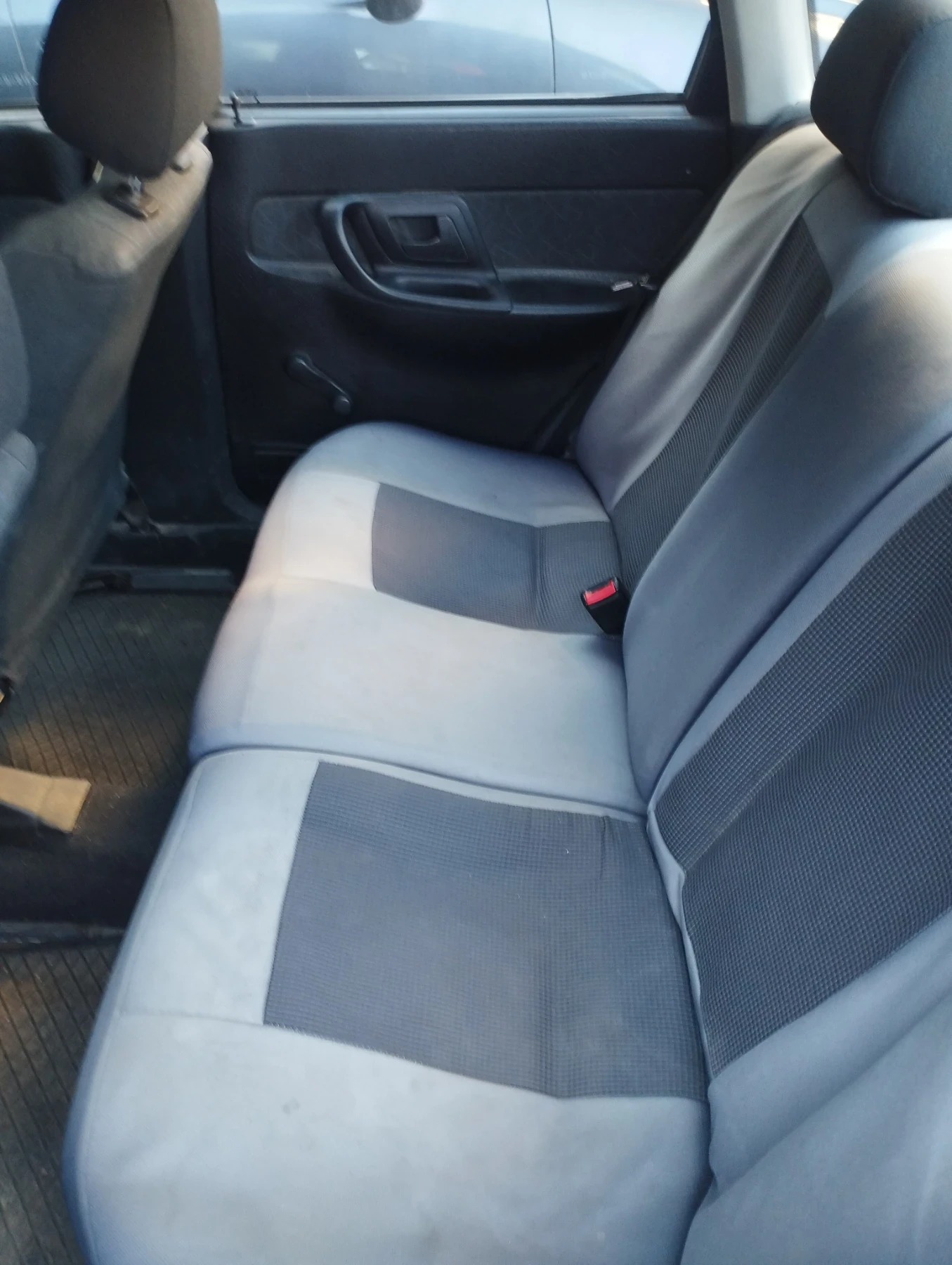 VW Polo, снимка 5 - Автомобили и джипове - 56056893