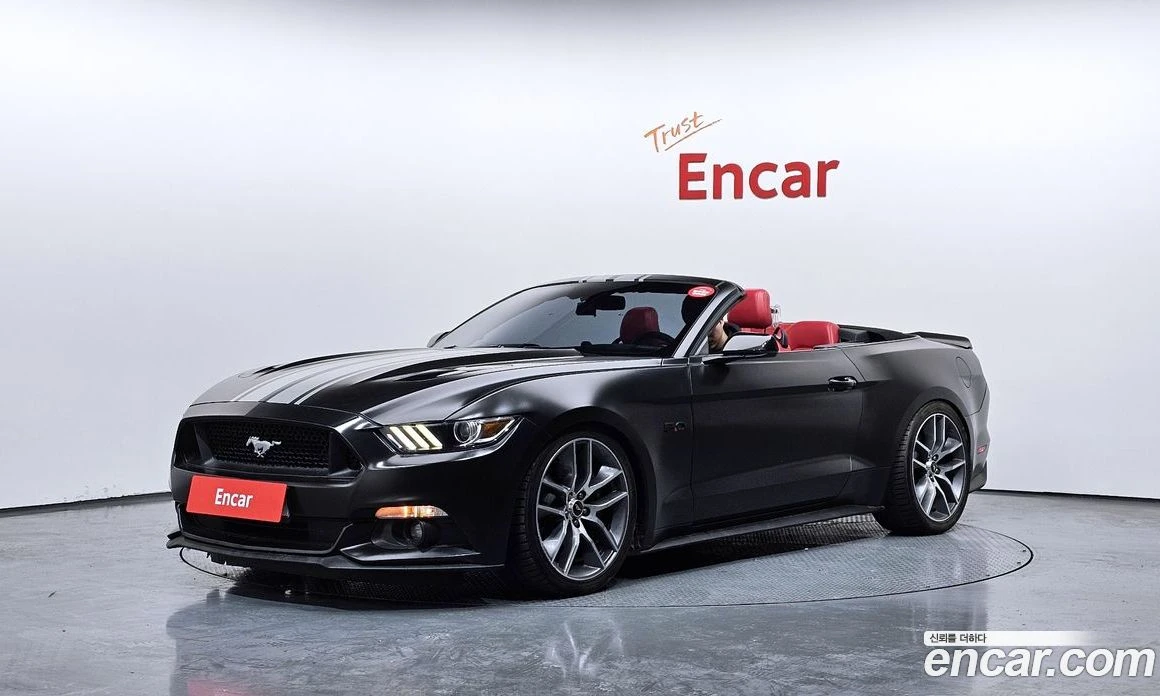 Ford Mustang GT Convertible