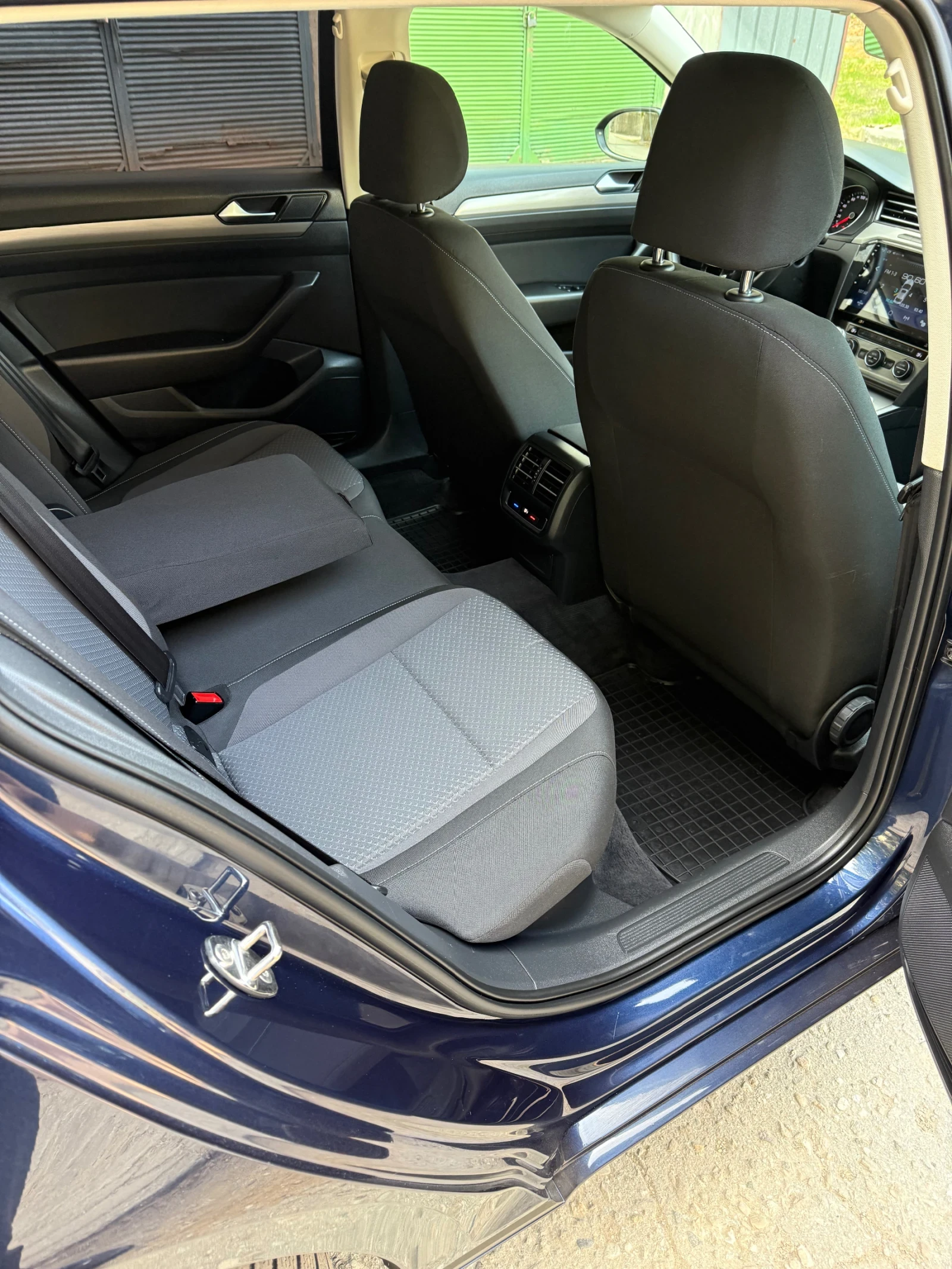 VW Passat 2.0 tdi, снимка 13 - Автомобили и джипове - 56642440