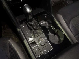 VW Atlas * Highline 3.6 FSI 4MOTION * CARFAX * ЦЕНА ДО БГ, снимка 16