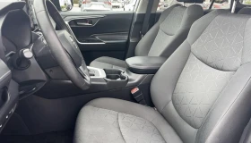 Обява за продажба на Toyota Rav4 XLE ~48 000 лв. - изображение 3